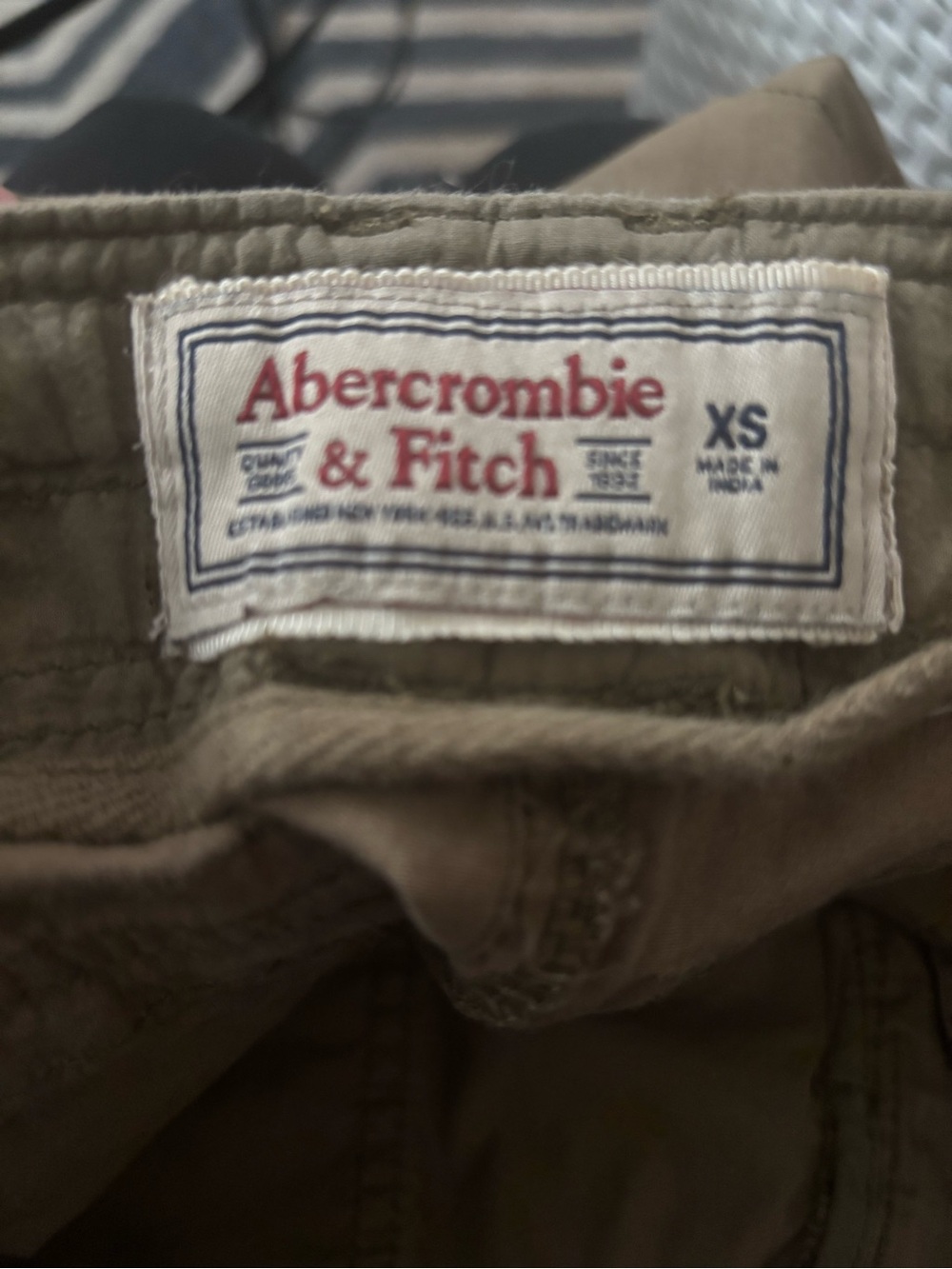 Abercrombie & Fitch Olive Green Cargo Mini Skirt size xs - Picture 4 of 6